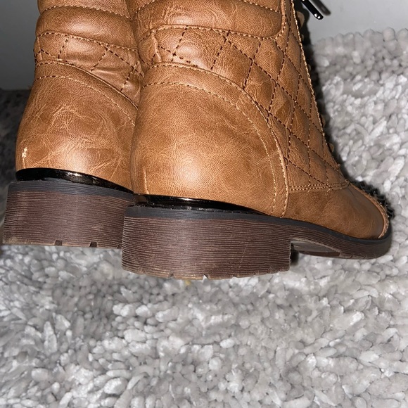 nwot studded boots - Picture 6 of 12